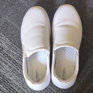 Nursing Shoes Hawkwell White Slip-On Sneakers